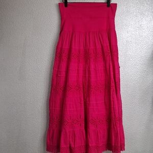 NWT Bohemian  Magenta Eyelet Maxi Skirt    Size M